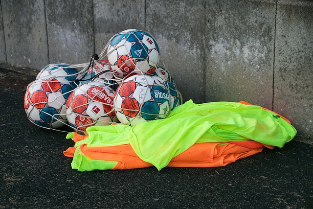 中场与后防 中场与后防